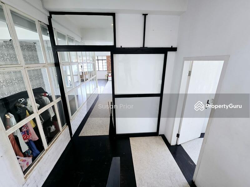 For Rent - Tiong Bahru 5 Mins to MRT RARE PENTHOUSE