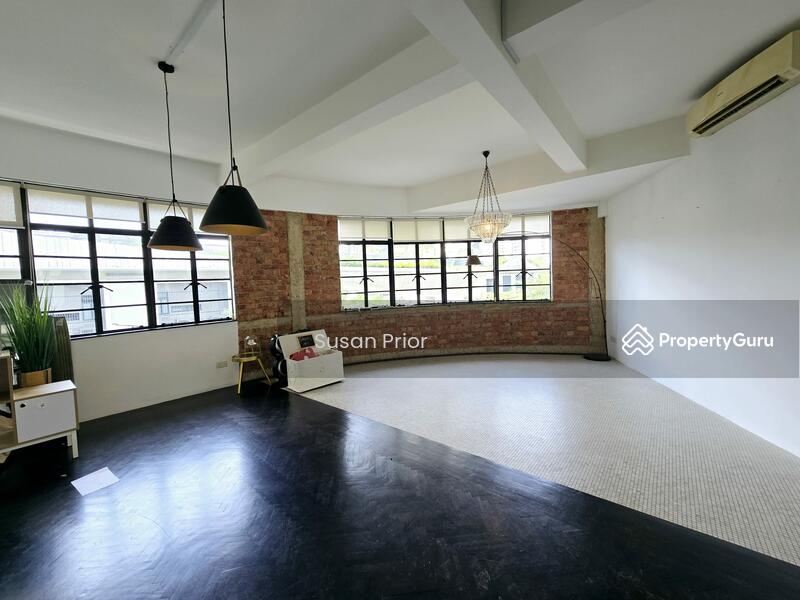 For Rent - Tiong Bahru 5 Mins to MRT RARE PENTHOUSE