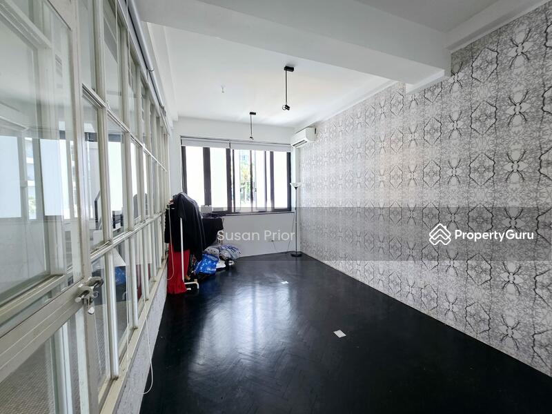 For Rent - Tiong Bahru 5 Mins to MRT RARE PENTHOUSE