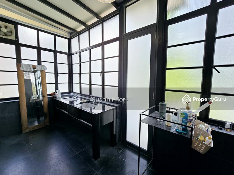 For Rent - Tiong Bahru 5 Mins to MRT RARE PENTHOUSE