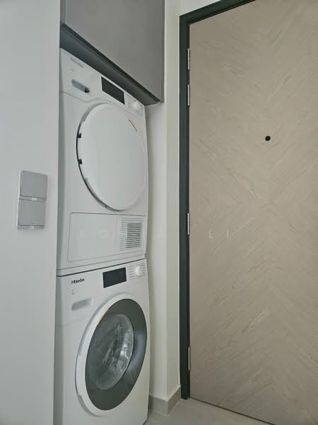 Perfect Ten, 321 Bukit Timah Road, 3 Bedrooms, 1,227 sqft, Condominium For Sale, by Koh Ai Li, 60111604 - Interior - PropertyGuru.com.sg