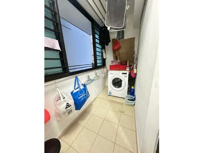 For Rent - 487 Admiralty Link