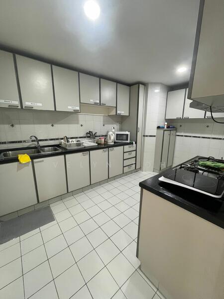 The Tanamera, 3 Tanah Merah Kechil Road, Room Rental, 200 sqft, Condominium For Rent, by Velyn Toh, 60111838 - Kitchen - PropertyGuru.com.sg