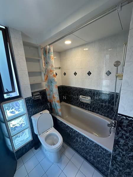 The Tanamera, 3 Tanah Merah Kechil Road, Room Rental, 200 sqft, Condominium For Rent, by Velyn Toh, 60111838 - Bathroom - PropertyGuru.com.sg