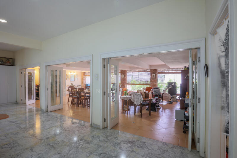 Outdoor Patio picture 1