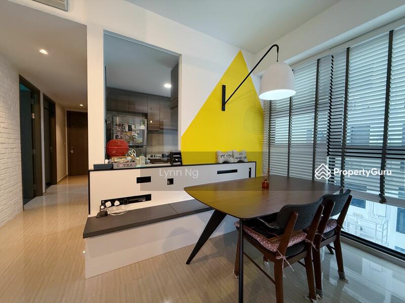 Dining Area with Settee