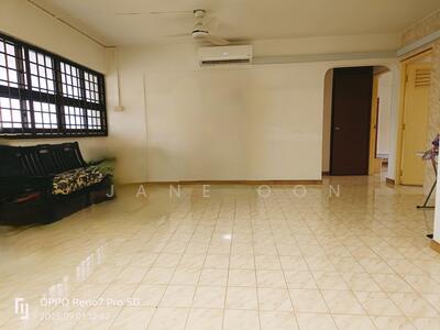 For Sale - 402 Jurong West Street 42