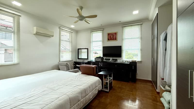 Extensive Variety of Landed-Semi-D, Jalan Angin Laut, 4 Bedrooms, 3,000 sqft, Semi-Detached House For Sale, by CHEN ., 60112615 - Bedroom - PropertyGuru.com.sg