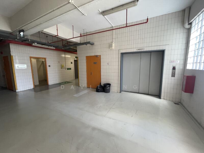Leong Huat Building, , 1,947 sqft, Light Industrial (B1) For Rent, by Davies Ng, 60112629 - Corridor - CommercialGuru.com.sg