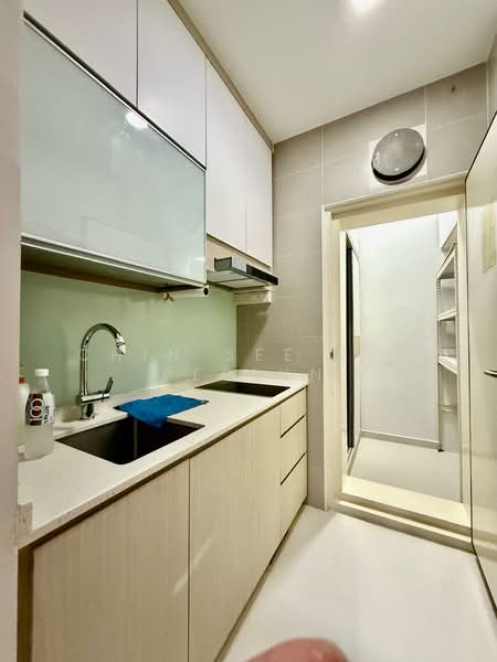 Parc Rosewood, 87 Rosewood Drive, 3 Bedrooms, 828 sqft, Condominium For Rent, by Chin See Bee Perlyn, 60112683 - Kitchen - PropertyGuru.com.sg