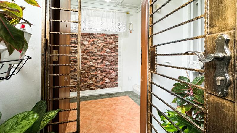 For Sale - 423 Bukit Batok West Avenue 2