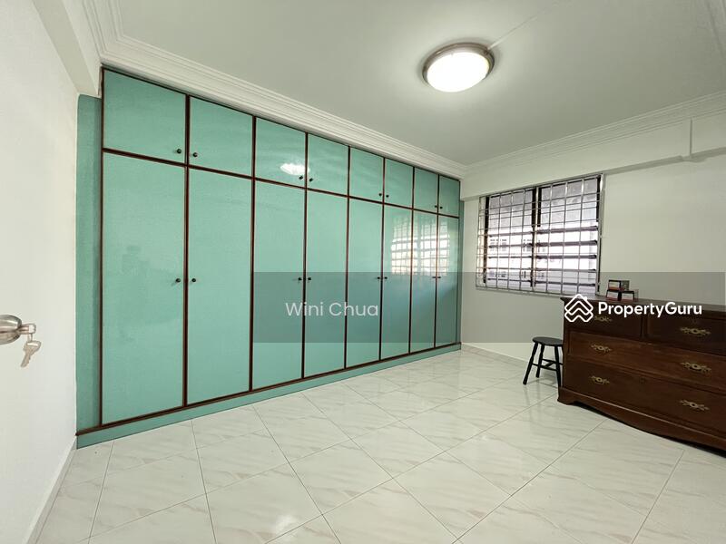 For Rent - 105 Henderson Crescent