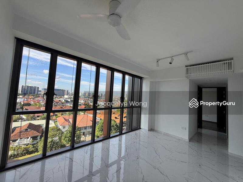 Living Room spacious w nice view