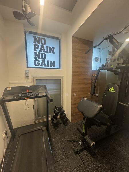 Lhk3 Building, 8 New Industrial Road, 4,069 sqft, Light Industrial (B1) For Sale, by Angelina Tan, 60112977 - Gym - CommercialGuru.com.sg