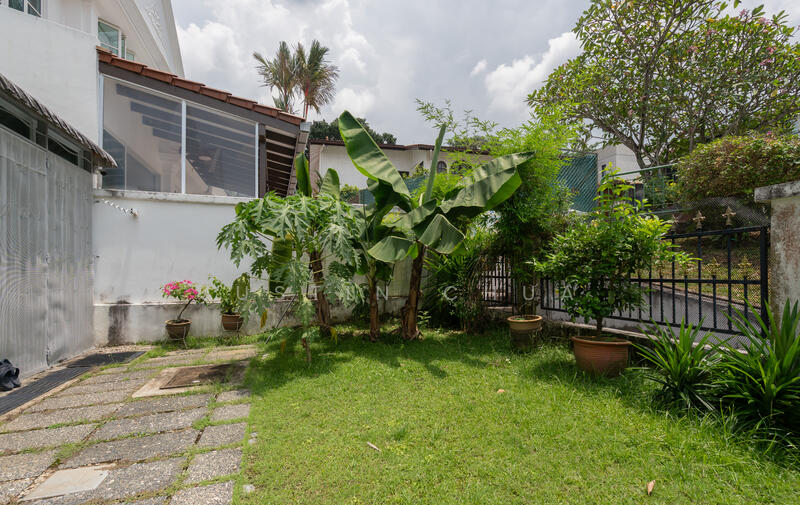 For Sale - Huge Inter Terrace, Face South, Backyard Opens to Park, Nice Number