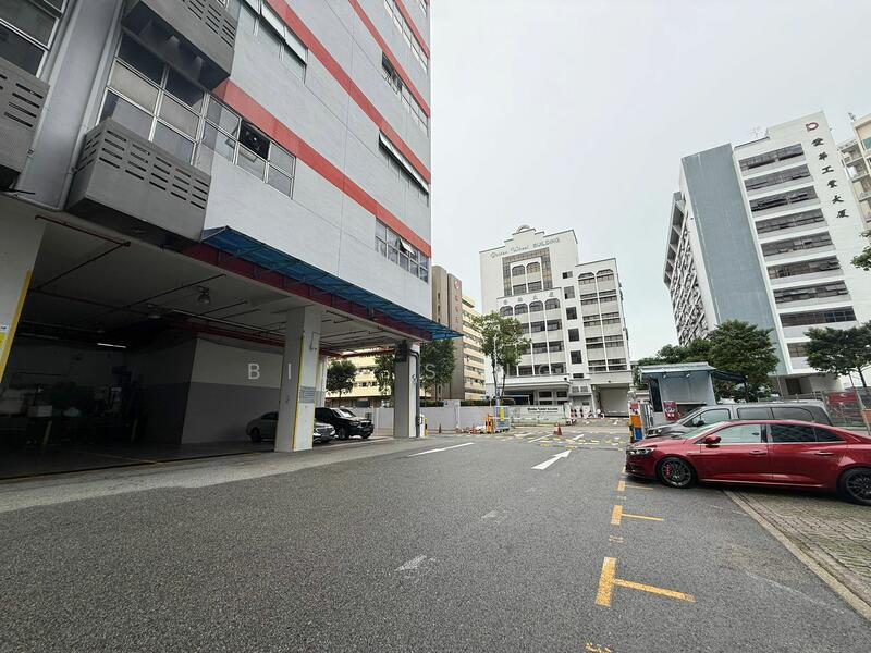 Elite Industrial Building I, 32 Kallang Pudding Road, 2,885 sqft, Light Industrial (B1) For Rent, by Bill Singh, 60113210 - Exterior - CommercialGuru.com.sg