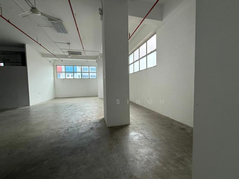 Elite Industrial Building I, 32 Kallang Pudding Road, 2,885 sqft, Light Industrial (B1) For Rent, by Bill Singh, 60113210 - Interior - CommercialGuru.com.sg