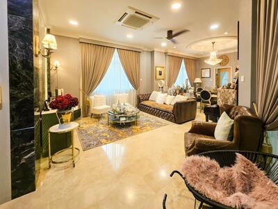 For Sale - CHARMING SEMI-D 3-Sty @ Changi Heights| Renovated District 17 ★Eminence Landed★