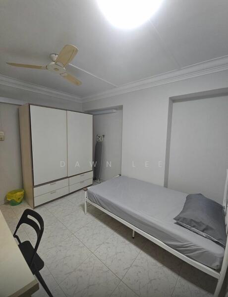 For Rent - 725 Tampines Street 71