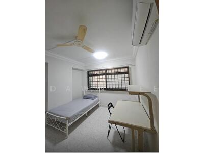 For Rent - 725 Tampines Street 71