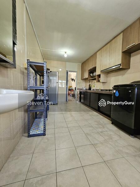 For Sale - 253 Jurong East Street 24