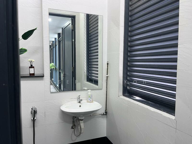 Woodlands Horizon, 31 Woodlands close, 370 sqft, Light Industrial (B1) For Rent, by Josephine Koh, 60113698 - CommercialGuru.com.sg