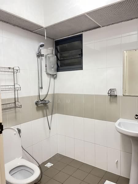 214 Yishun Street 21, 214 Yishun Street 21, Room Rental, 120 sqft, HDB Flat For Rent, by Ram K, 60113873 - Bathroom - PropertyGuru.com.sg