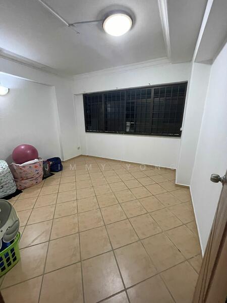 For Sale - 735 Woodlands Circle