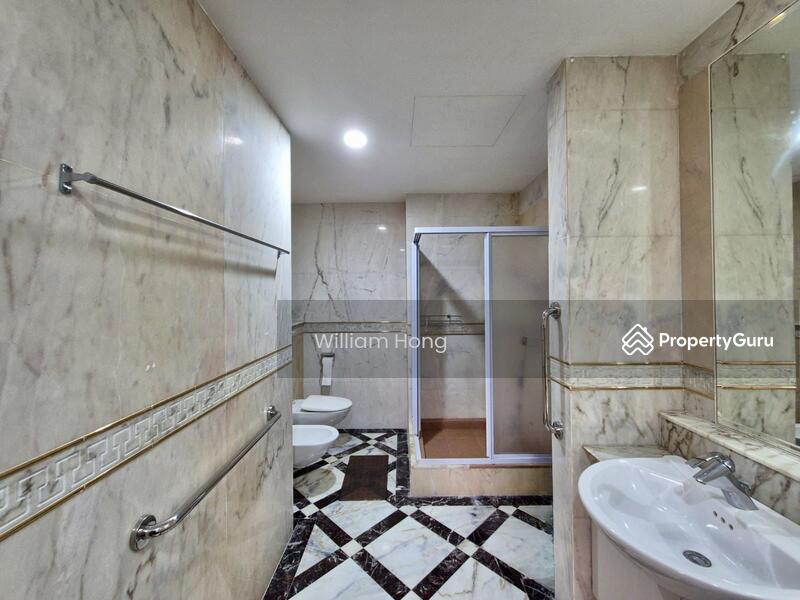 For Rent - 3 Sty Terrace with 5 ensuites face PARK • Changi Heights