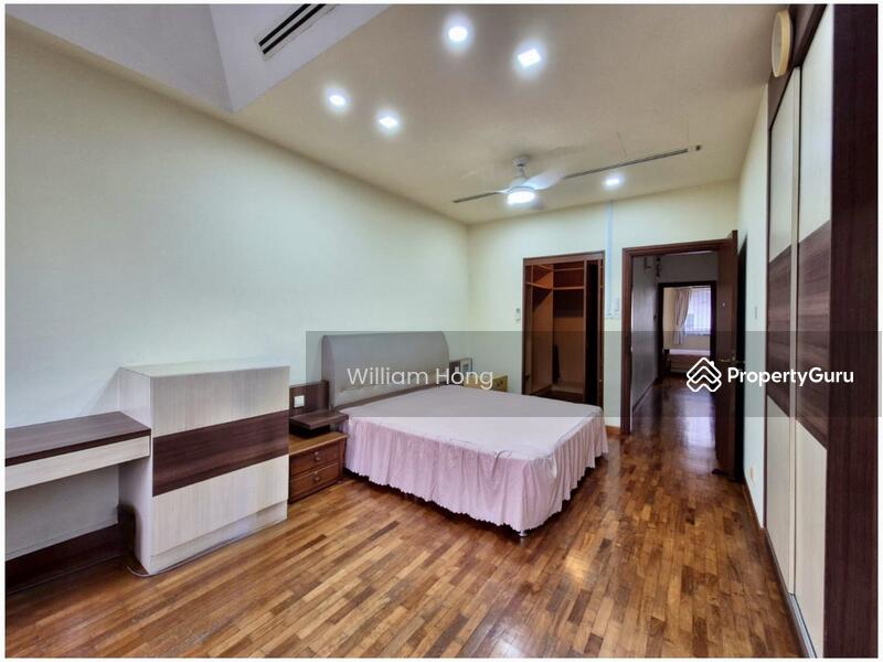 For Rent - 3 Sty Terrace with 5 ensuites face PARK • Changi Heights