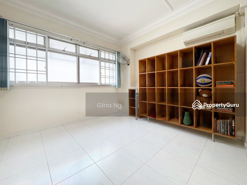 For Sale - 245 Simei Street 5