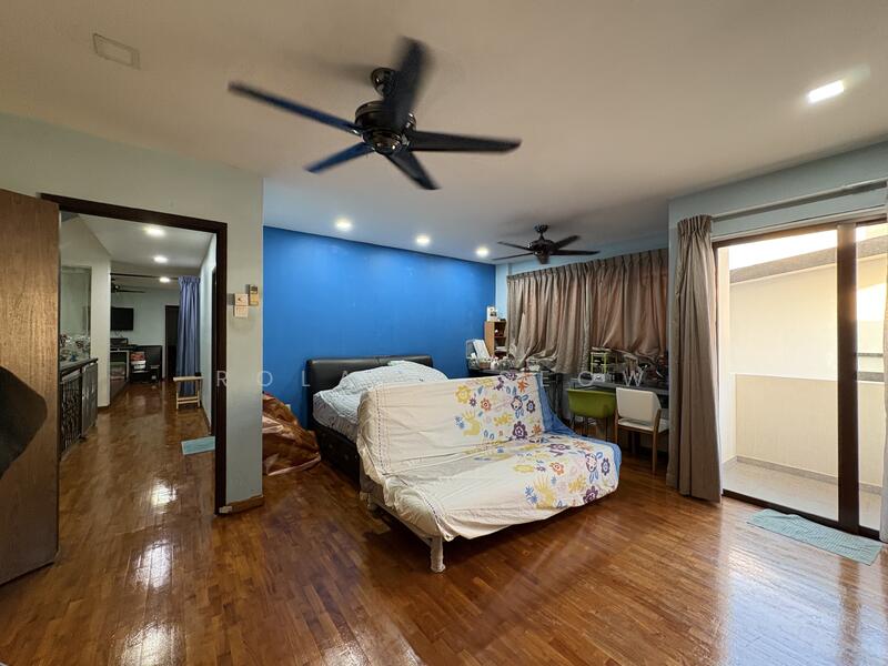 Huge Master Bedroom