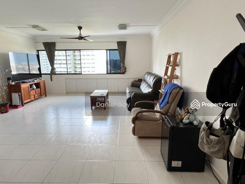 Spacious layout living room