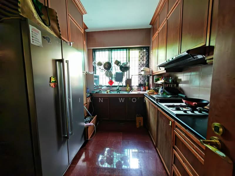 CHEAP FREEHOLD $900K Undervalue! HIGH RENTAL YIELD!, Teo Kim Eng Road, 6 Bedrooms, 3,700 sqft, Corner Terrace For Sale, by Yian Wong, 60114175 - Kitchen - PropertyGuru.com.sg