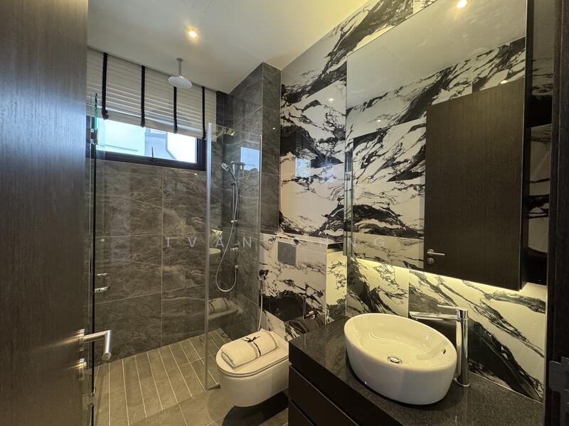 ⭐️⭐️LANDED7772@ New Semi D Walk to Beach, Downtown East, 5 Bedrooms, 4,500 sqft, Semi-Detached House For Sale, by Ivan Chng, 60114197 - Bathroom - PropertyGuru.com.sg