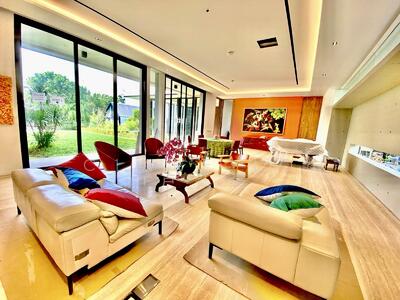 For Rent - Bukit Timah road