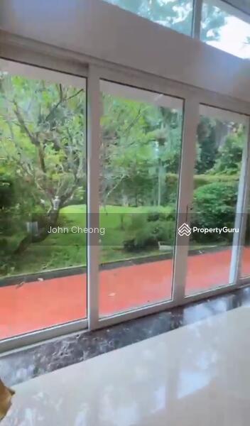 Huge spacious garden