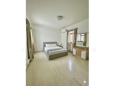 For Rent - 588A Montreal Drive