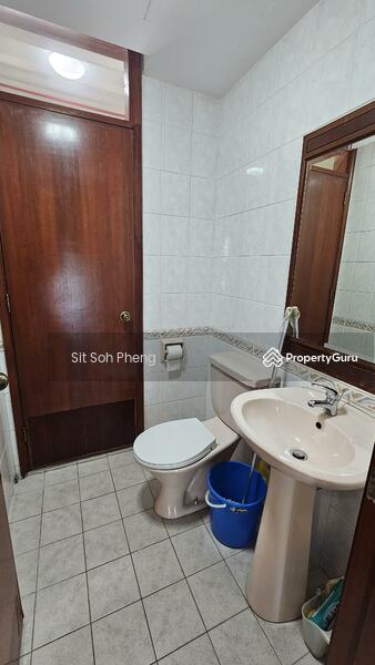 Powder room