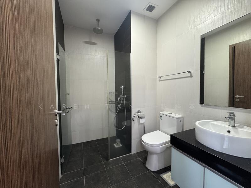 Parc Rosewood, 95 Rosewood Drive, 1 Bedroom, 431 sqft, Condominium For Rent, by Karen Tan (陈桂英), 60114432 - Bathroom - PropertyGuru.com.sg