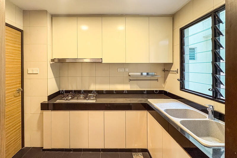For Rent - Landridge Condo