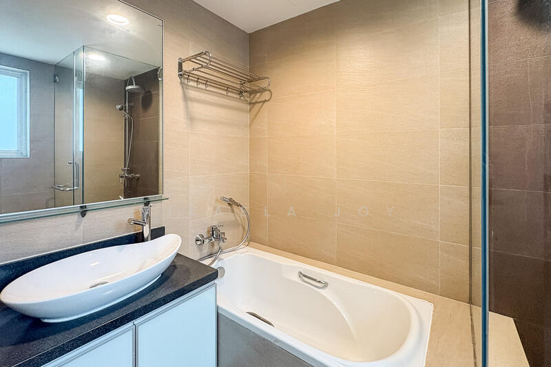 For Rent - Landridge Condo
