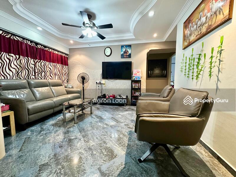 For Sale - 230 Compassvale Walk