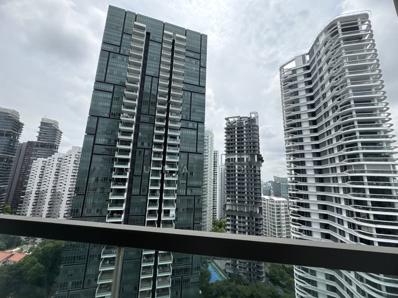 8 Saint Thomas, 10 Saint Thomas Walk, Room Rental, 400 sqft, Condominium For Rent, by Guna Goh, 60114871 - Exterior - PropertyGuru.com.sg