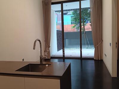 For Rent - Lloyd SixtyFive