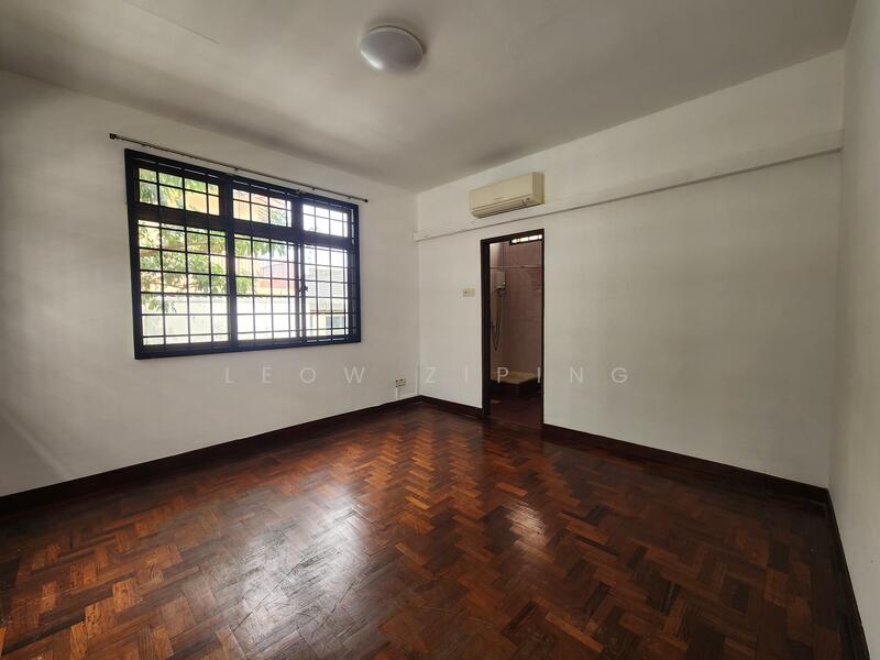 For Sale - Kembangan estate bungalow