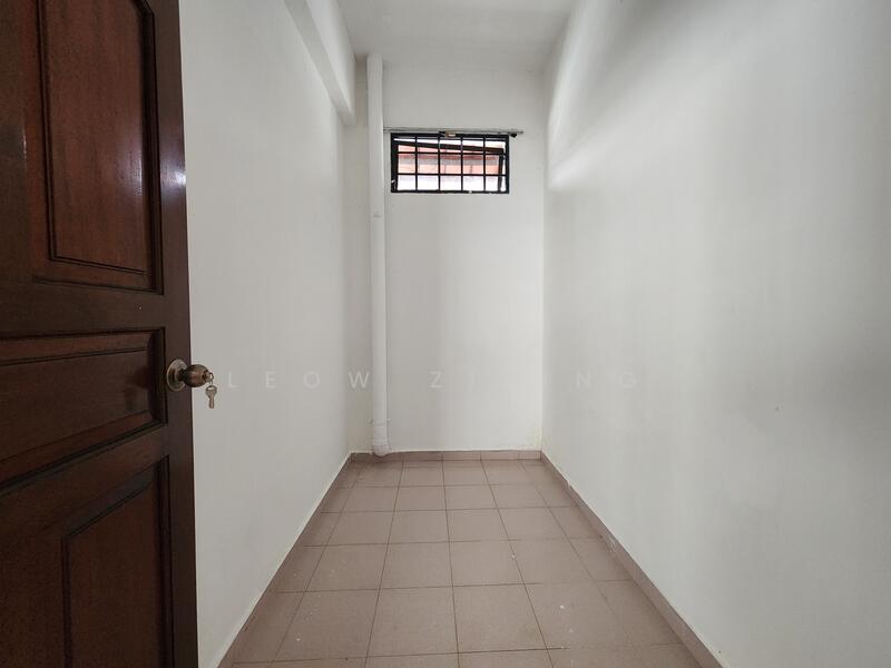 For Sale - Kembangan estate bungalow