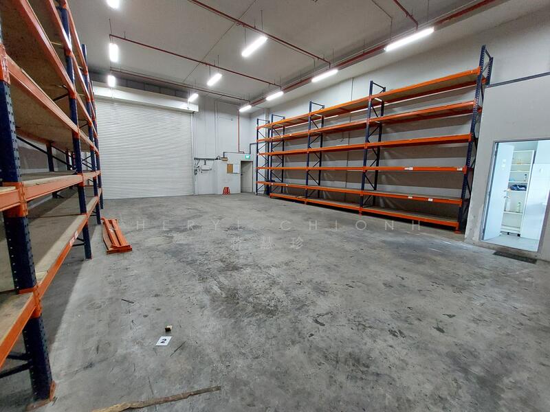 West Connect Building, 10 Buroh Street, 1,732 sqft, Factory / Workshop (B2) For Sale, by Sheryl Chionh 蒋慧珍, 60115056 - West Connect (Interior of Unit) - CommercialGuru.com.sg