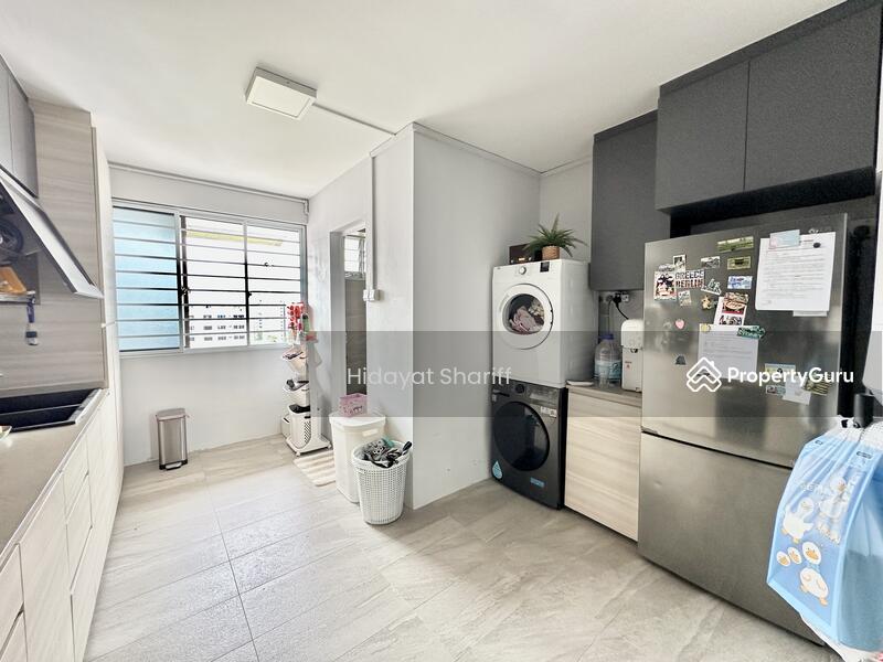 For Sale - 876 Tampines Street 84