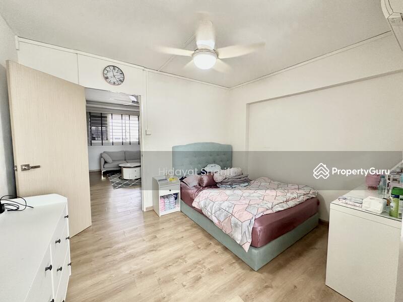 For Sale - 876 Tampines Street 84